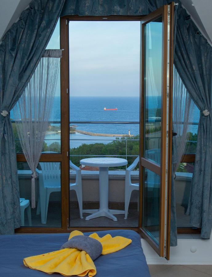 Black Sea Narcissus - Quiet Studio With Amazing Sea View فارنا المظهر الخارجي الصورة